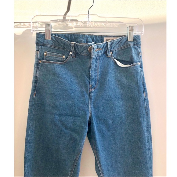 Ridley High Waist Skinny Jeans in Pretty Mid Wash Blue - Picture 6 of 8